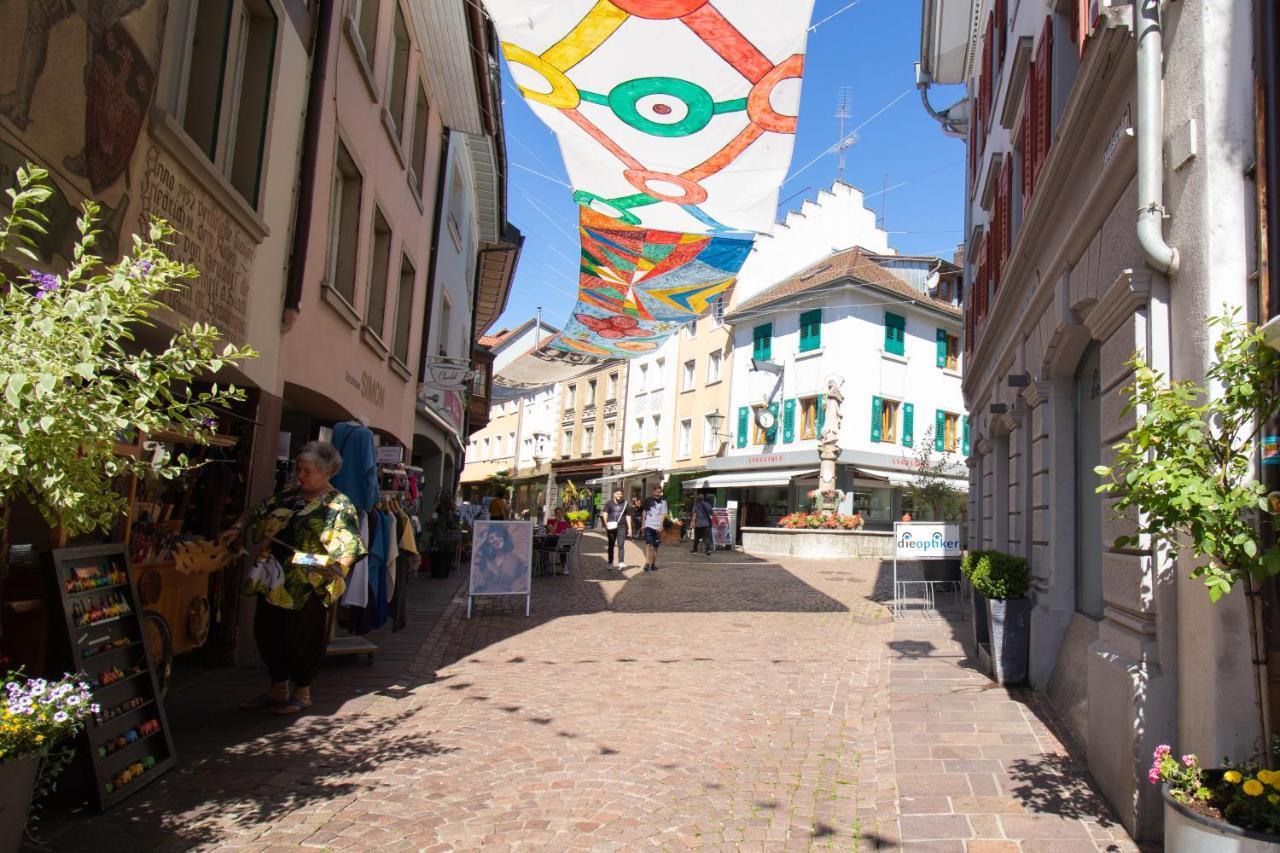 Loewe Apartment Gelb Tiengen Altstadt วัลด์ชุท-ทีนเงน ภายนอก รูปภาพ