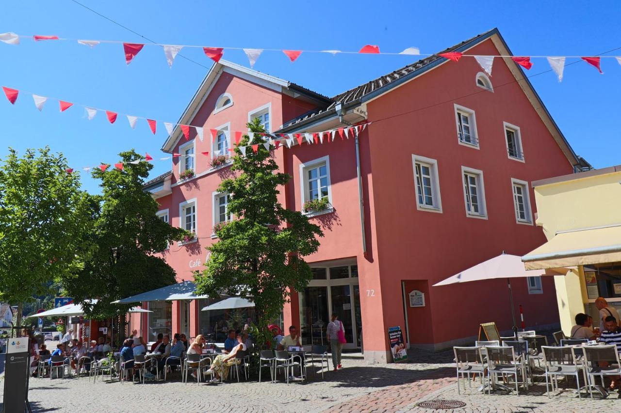 Loewe Apartment Gelb Tiengen Altstadt วัลด์ชุท-ทีนเงน ภายนอก รูปภาพ