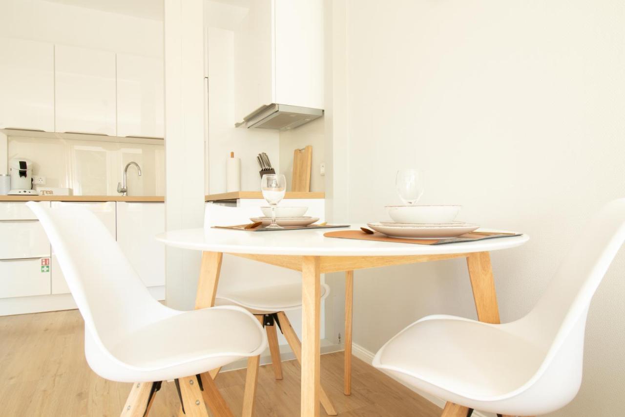 Loewe Apartment Gelb Tiengen Altstadt วัลด์ชุท-ทีนเงน ภายนอก รูปภาพ