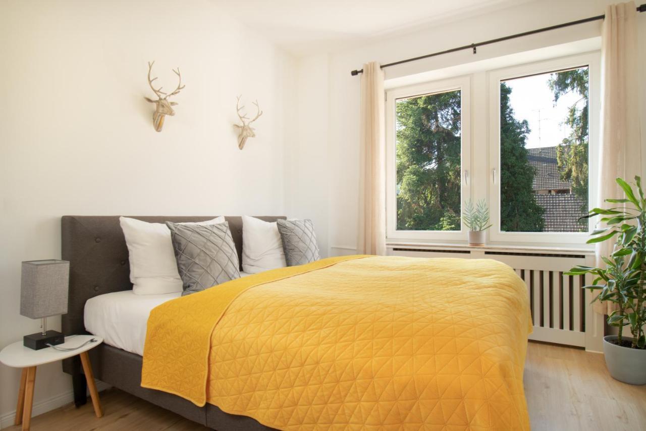 Loewe Apartment Gelb Tiengen Altstadt วัลด์ชุท-ทีนเงน ภายนอก รูปภาพ